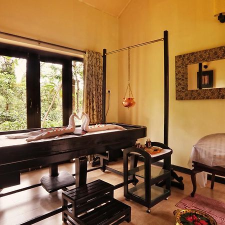 The Windflower Resort & Spa, Vythiri Wayanad Buitenkant foto