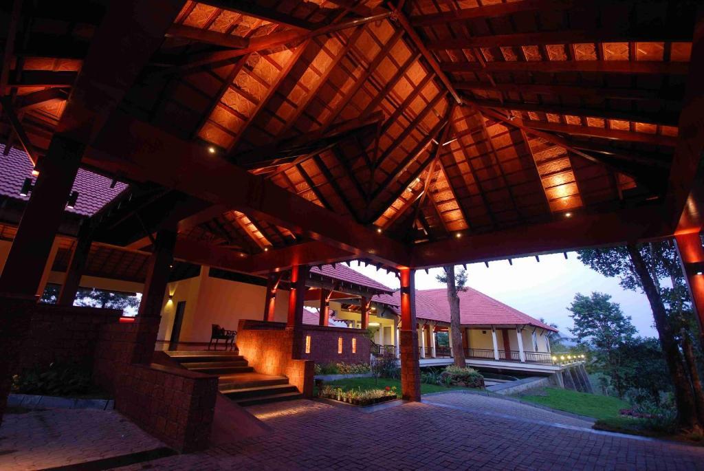 The Windflower Resort & Spa, Vythiri Wayanad Buitenkant foto