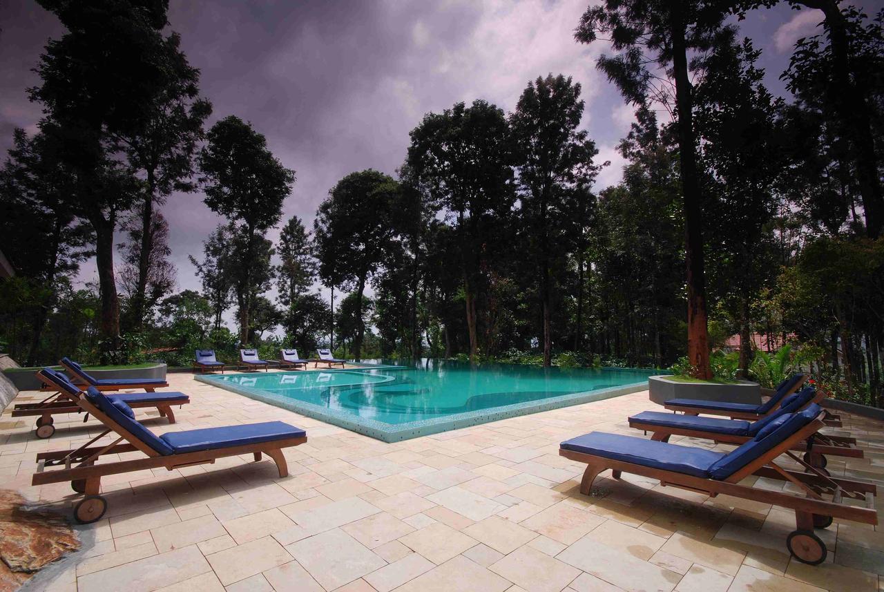 The Windflower Resort & Spa, Vythiri Wayanad Buitenkant foto